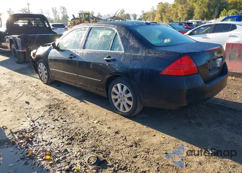 2007 Honda Accord 3.0 Ex z USA, uszkodzony, nr VIN 1HGCM66587A100554